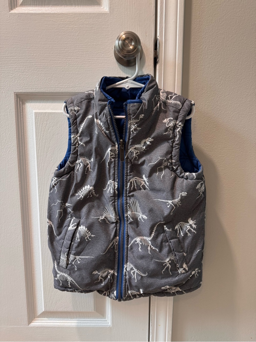 Hatley Size 5 reversible puffer vest